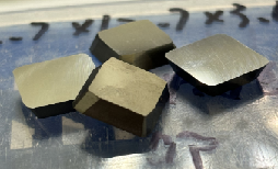 株洲钻石 刀片 定制尺寸12.7×12.7×3.6
型号：YG64130511（非标定制，30个起售）